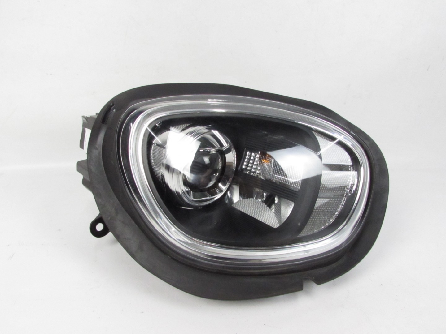 Peça - Farol Led Direito Seminovo/ Original Mini Mini Countryman (F