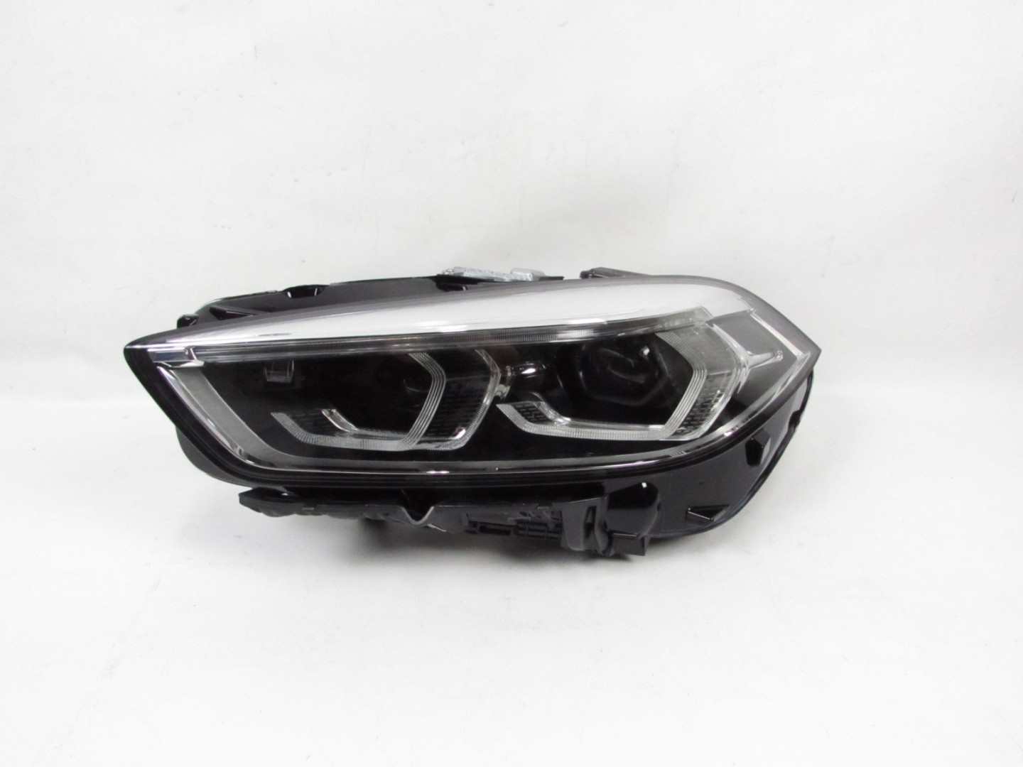 Peça - Farol Led Esquerdo Seminovo/ Original Bmw 1 (F40) 6311944809