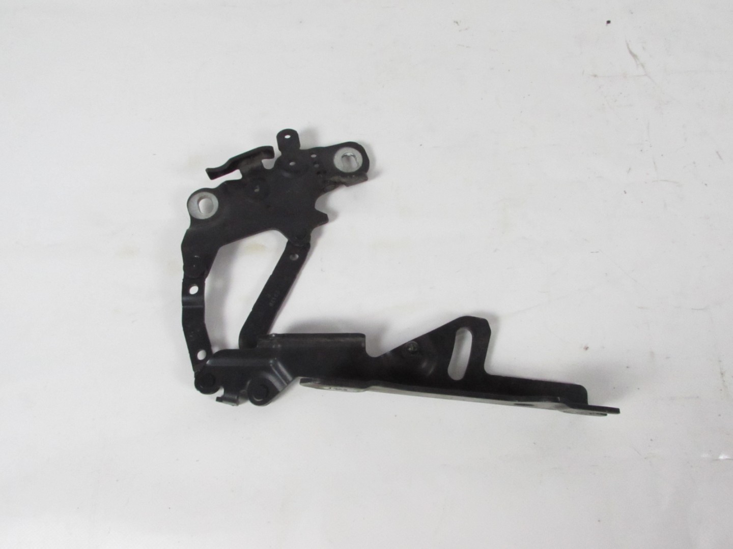 Peça - Dobradiça Do Capot Direito Seminovo/ Original Bmw 1 (F20)/Bm