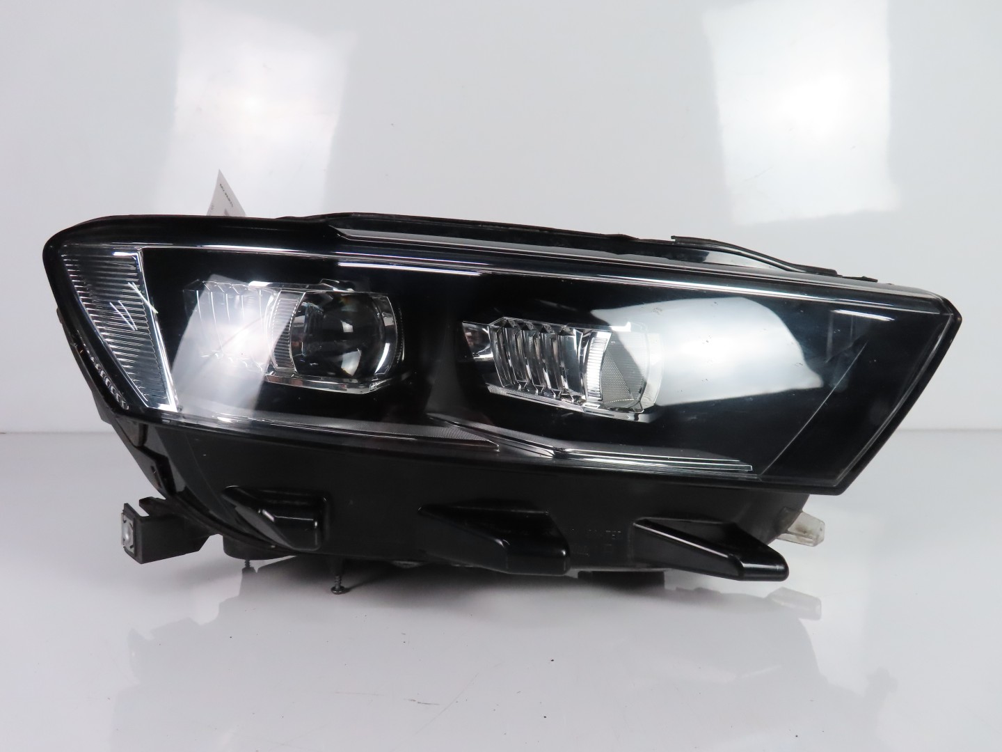 Peças - Farol Led Direito Usado / Original Vw T-Roc (A11) 2Ga941774